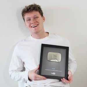 Meet your Posher, James